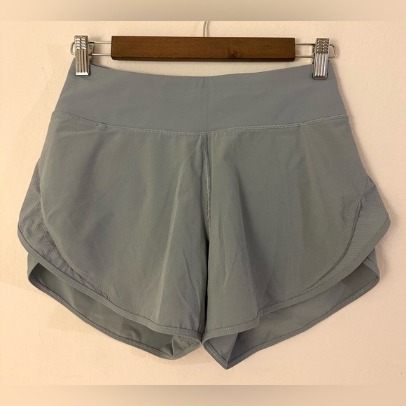 Lululemon Run Off Route High Rise Short 4" Size 4 - Picture 3 of 6